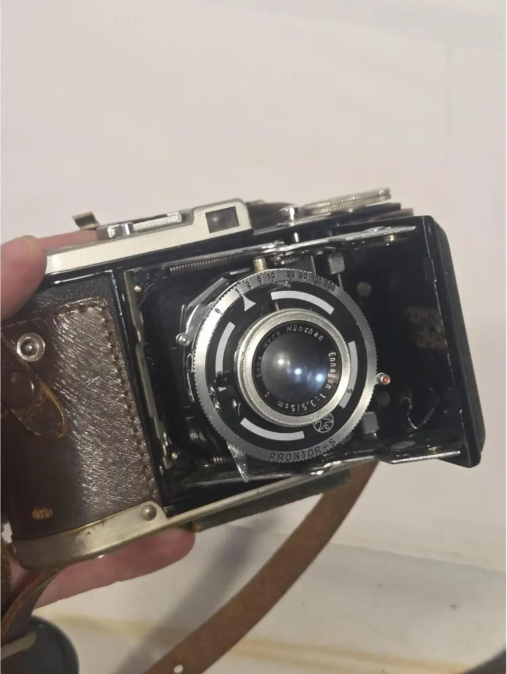Vintage Royal 35 Folding 35mm Film Camera Black Enna Ennagon Prontor-S Case